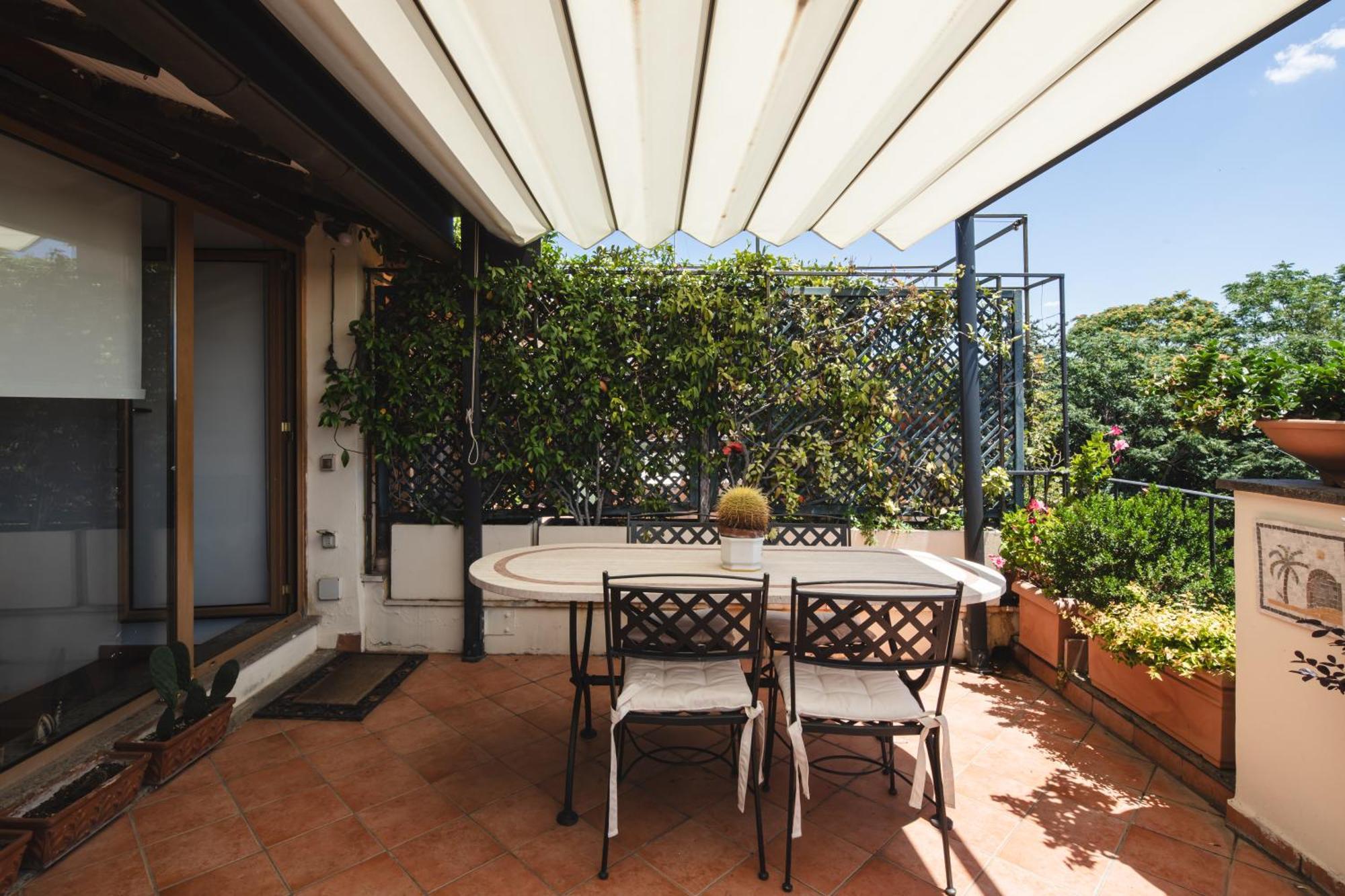 Valeria Terrace - Monti, Appartement Rome