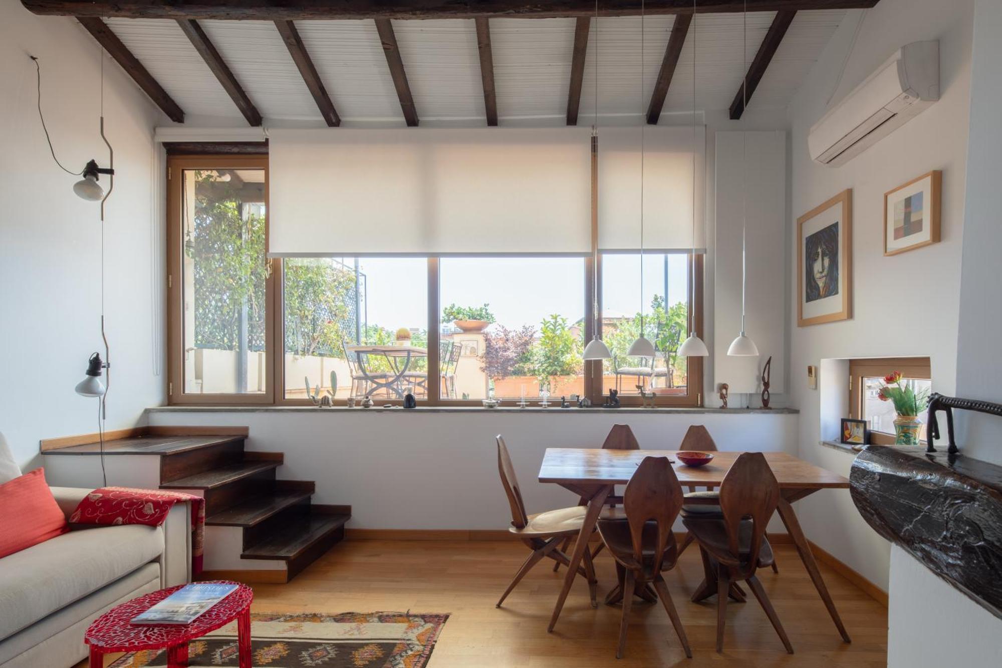 Apartment Valeria Terrace - Monti, Rome
